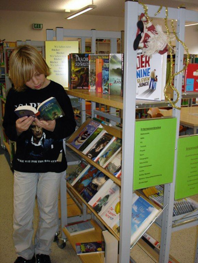 2012-01 Mediothek 01 web